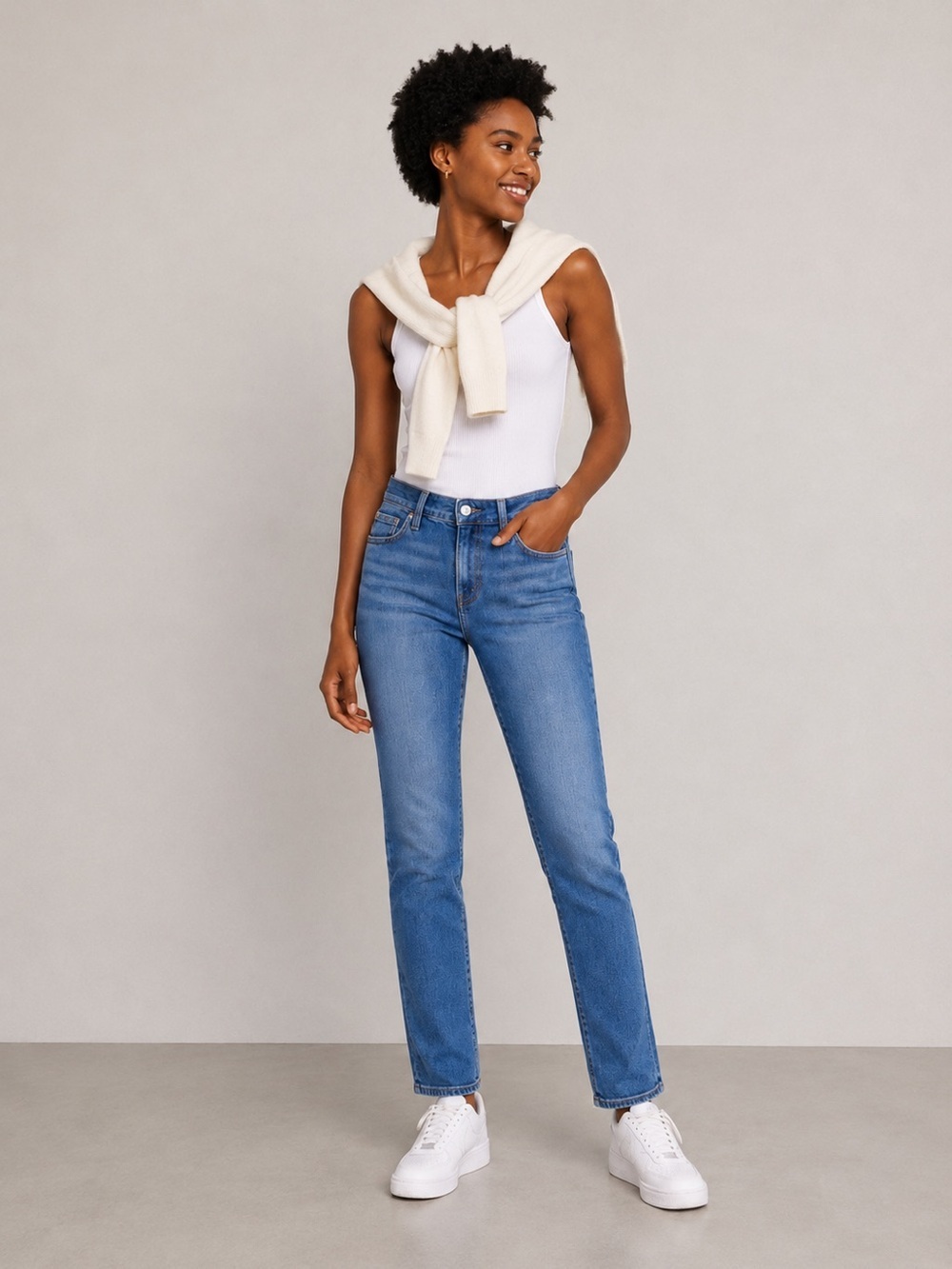 NWT GAP Classic Straight Leg Jean Medium Masco Size 2/26 Short